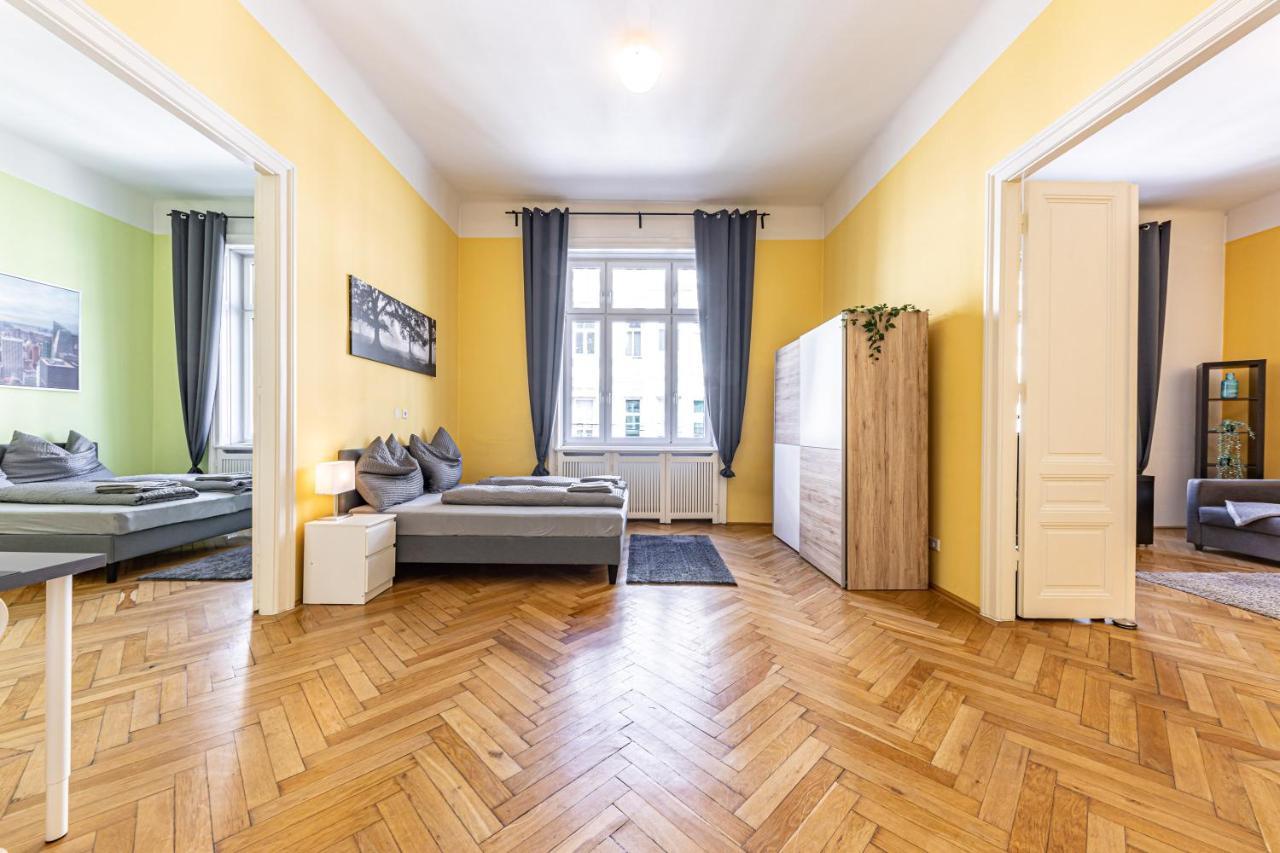 The Hub Vienna By Jr City Apartments Extérieur photo